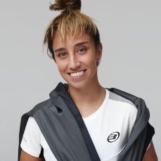Bea González